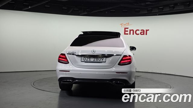 Mercedes-Benz E-Class из Кореи Encar