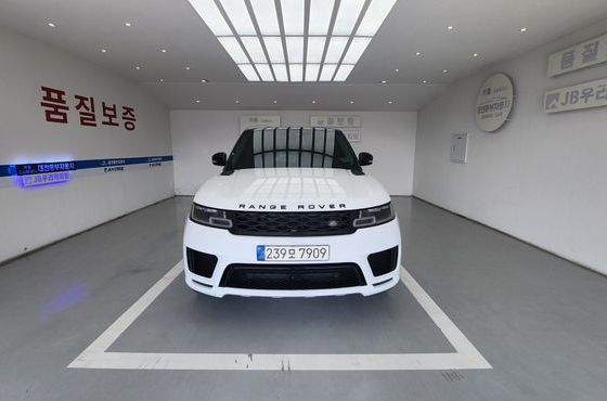 Land Rover Range Rover Sport D300 HSE Dynamic — пробег 81 000 км — фото 2 из 5