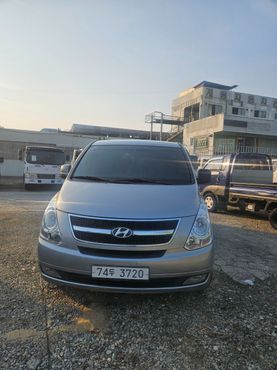 Hyundai Starex 11-Seater Wagon CVX Luxury — пробег 207 810 км — фото 1 из 5