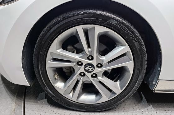 Hyundai AVANTE 1.6 GDI Value Plus — пробег 145 890 км — фото 5 из 5