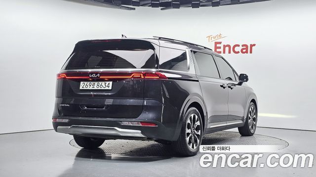 Kia Carnival из Кореи Encar