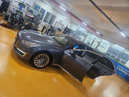 Genesis EQ900 3.3 T-GDI AWD Prestige — пробег 233 147 км — фото 3 из 5