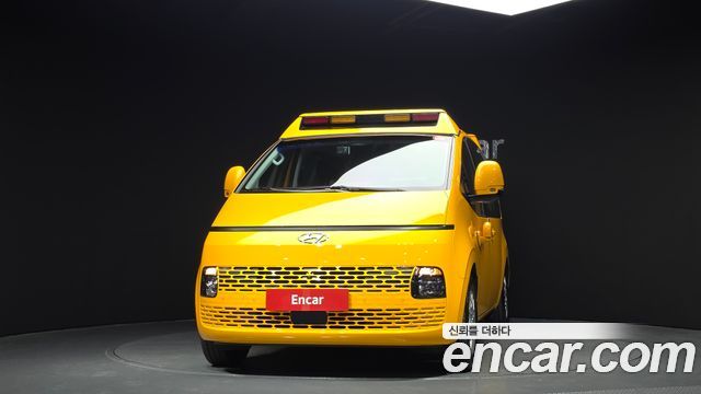 Hyundai Staria L3.5  Kinder Safety Car 15-Seater — пробег 12 779 км — фото 3 из 5