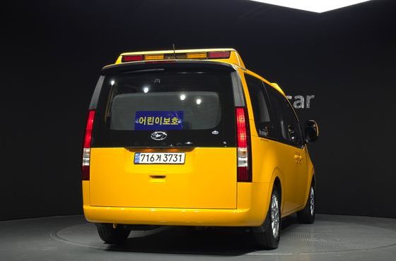 Hyundai Staria L3.5 Kinder Safety Car 15-Seater — пробег 12 779 км — фото 4 из 5