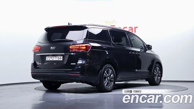 Kia Carnival 8-Seater Export — пробег 120 484 км — фото 2 из 5