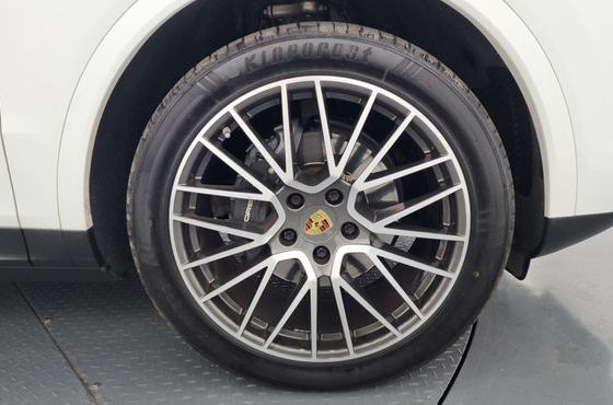 Porsche Cayenne 3.0 — пробег 60 374 км — фото 5 из 5