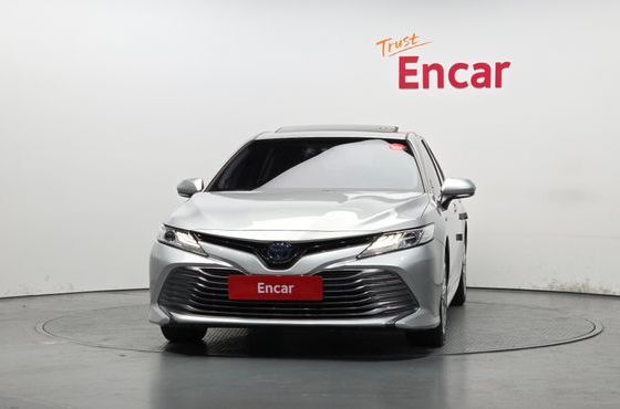 Toyota Camry 2.5 XLE Hybrid — пробег 103 455 км — фото 3 из 5