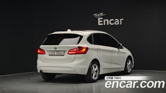 BMW 2-Series Luxury — пробег 62 086 км — фото 2 из 5