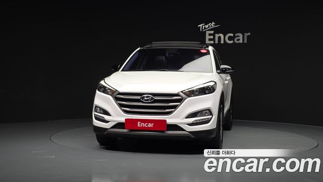 Hyundai Tucson Diesel 1.7 2WD Style — пробег 111 394 км — фото 3 из 5
