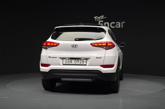 Hyundai Tucson Diesel 1.7 2WD Style — пробег 111 394 км — фото 4 из 5