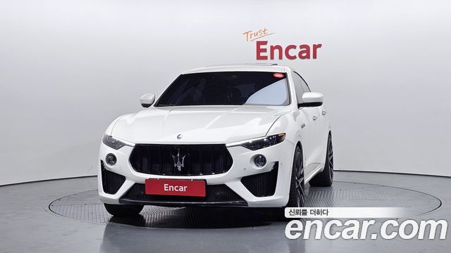Maserati Levante 3.0 AWD GranSport — пробег 67 006 км — фото 3 из 5