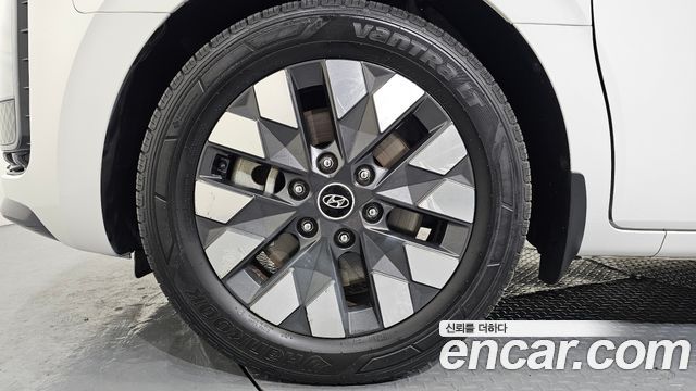 Hyundai Staria из Кореи Encar