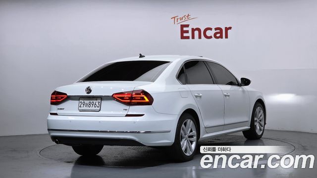 Volkswagen Passat из Кореи Encar