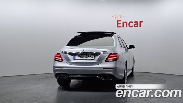 Mercedes-Benz E-Class из Кореи Encar