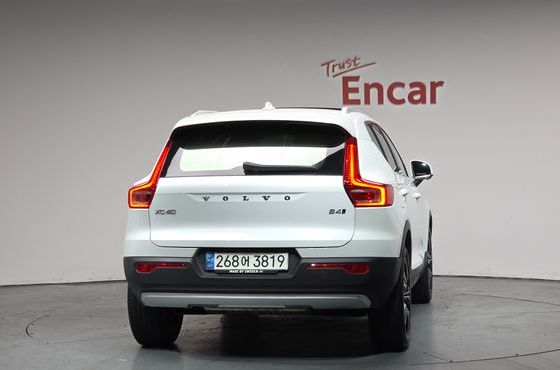 Volvo XC40 B4 Inscription — пробег 37 583 км — фото 4 из 5