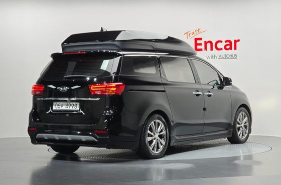 Kia Carnival 9-Seater Hi-Limousine Noblesse Special — пробег 146 128 км — фото 2 из 5