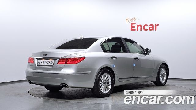Hyundai Genesis из Кореи Encar