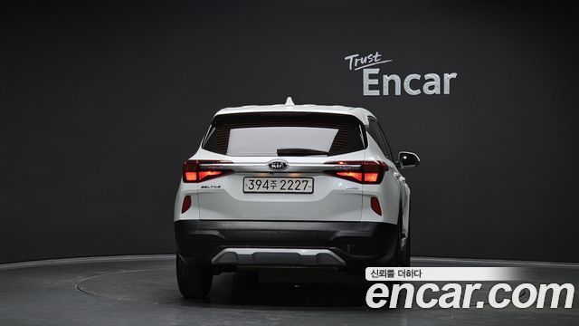 Kia Seltos из Кореи Encar