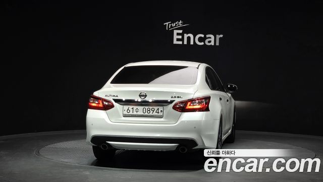 Nissan Altima из Кореи Encar
