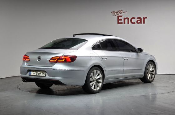 Volkswagen CC 2.0 TDI BlueMotion — пробег 105 336 км — фото 2 из 5
