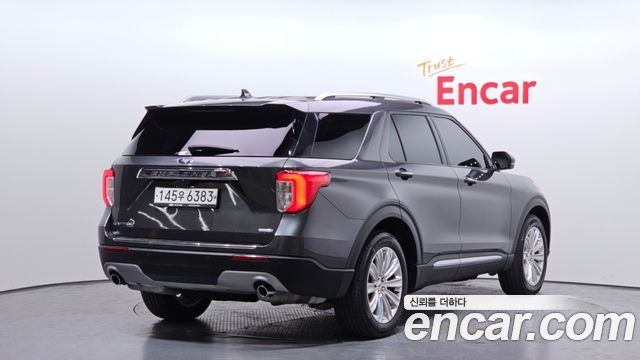 Ford Explorer 2.3 LimIted 4WD — пробег 29 580 км — фото 2 из 5