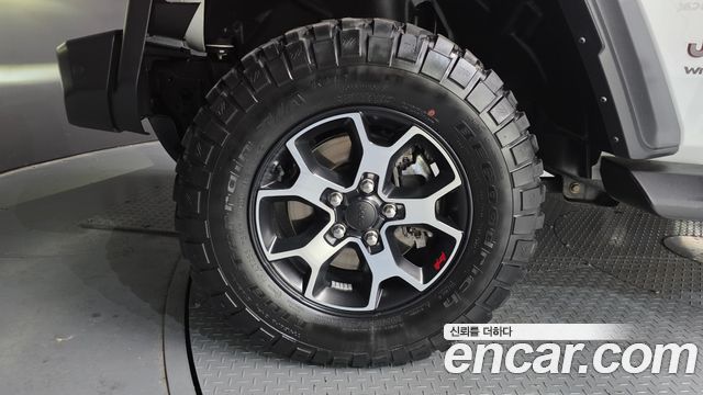 Jeep Wrangler 2.0 Rubicon Power Top 4Door — пробег 61 172 км — фото 5 из 5