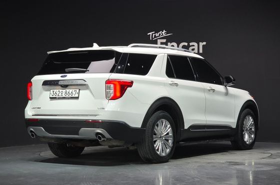 Ford Explorer 2.3 LimIted 4WD — пробег 100 349 км — фото 2 из 5