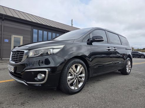 Kia Carnival 9-seater Prestige — пробег 174 000 км — фото 2 из 5