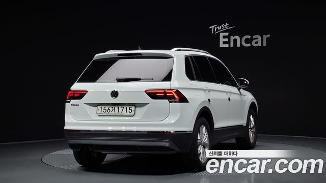 Volkswagen Tiguan 2.0 TDI Premium — пробег 36 260 км — фото 2 из 5