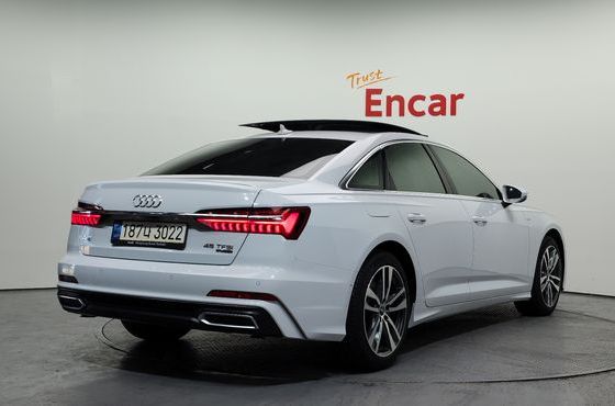 Audi A6 45 TFSI Quattro Premium — пробег 54 900 км — фото 2 из 5
