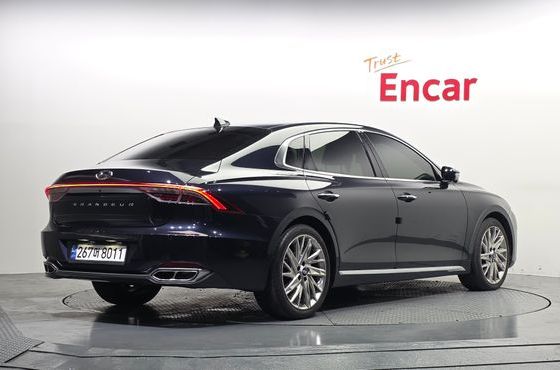 Hyundai Grandeur 3.3 Calligraphy — пробег 77 492 км — фото 2 из 5