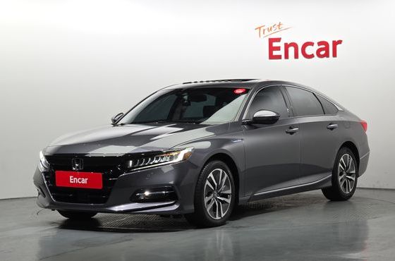 Honda Accord 2.0 Hybrid Touring — пробег 67 979 км — фото 1 из 5