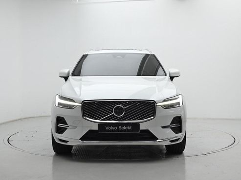 Volvo XC60 T8 Ultra Bright — пробег 4 980 км — фото 3 из 5