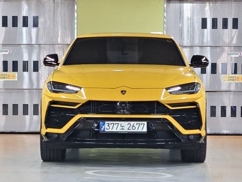 Lamborghini Urus 4.0 V8 — пробег 8 300 км — фото 2 из 5