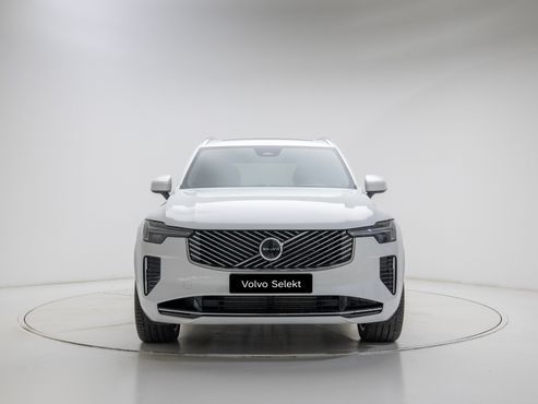 Volvo XC90 T8 Ultra Bright Hybrid — пробег 7 250 км — фото 2 из 5