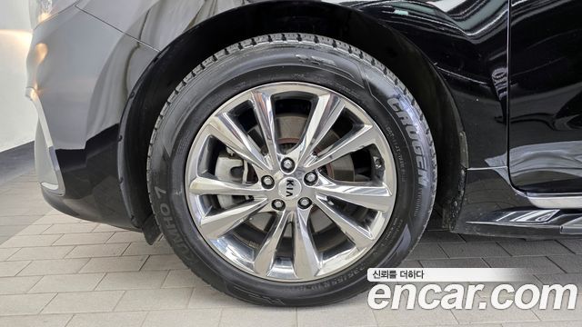 Kia Carnival 9-Seater Prstige — пробег 147 435 км — фото 5 из 5