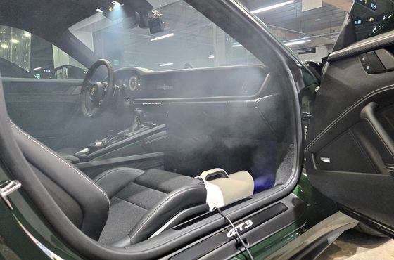 Porsche 911 GT3 Touring — пробег 300 км — фото 2 из 5