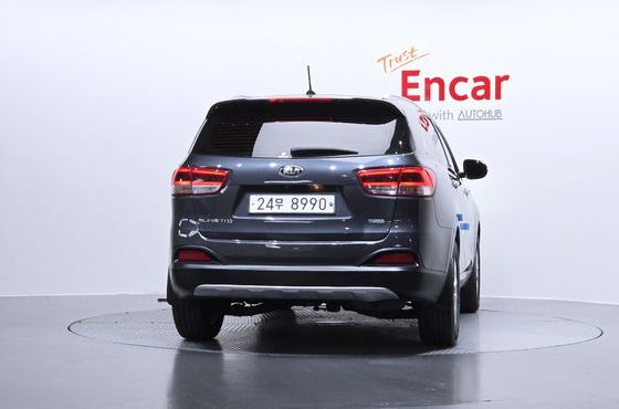 Kia Sorento Diesel 2.0 2WD Prestige — пробег 212 645 км — фото 4 из 5