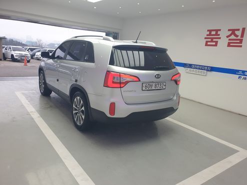 Kia Sorento Diesel 2.0 2WD Trendy — пробег 142 594 км — фото 4 из 5