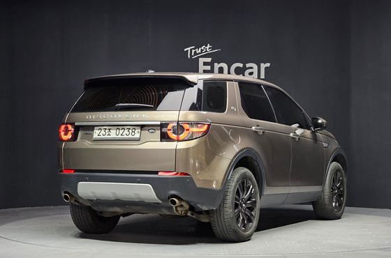 Land Rover Discovery Sport 2.0 TD4 HSE Luxury — пробег 159 576 км — фото 2 из 5