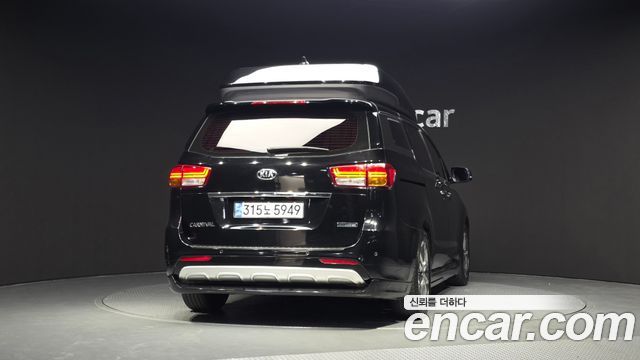 Kia Carnival из Кореи Encar