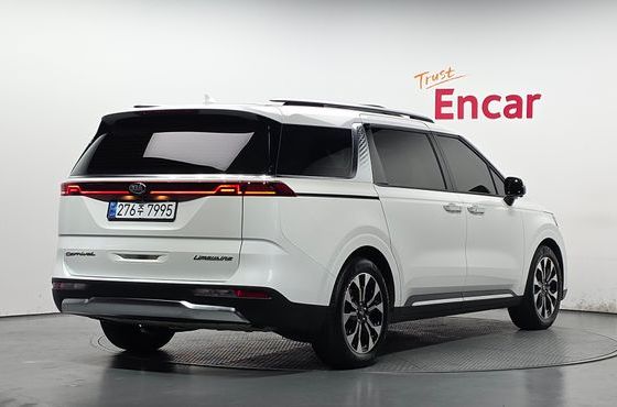 Kia Carnival Gasoline 7-Seater Signature — пробег 21 617 км — фото 2 из 5