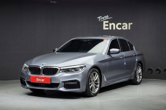 BMW 5-Series 520d xDrive M Sport Package Plus — пробег 61 381 км — фото 1 из 5