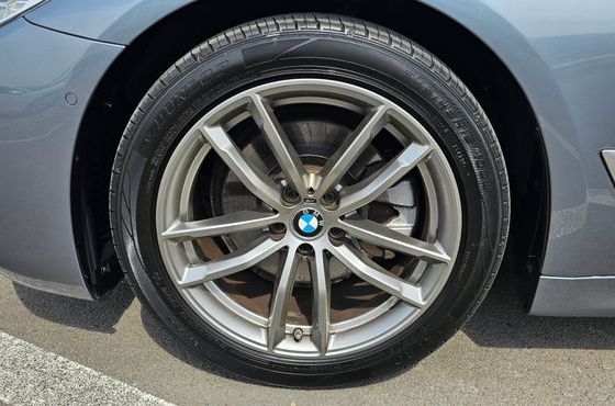BMW 5-Series 520d xDrive M Sport Package Plus — пробег 61 381 км — фото 5 из 5
