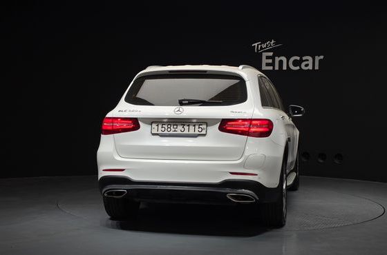 Mercedes-Benz GLC-Class GLC350e 4MATIC AMG Line — пробег 62 656 км — фото 4 из 5