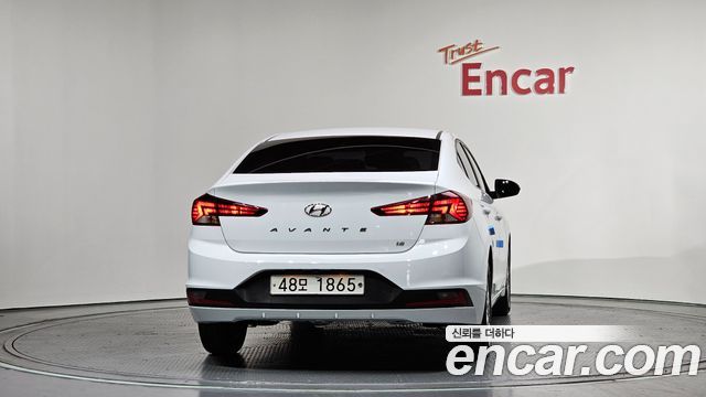 Hyundai AVANTE из Кореи Encar