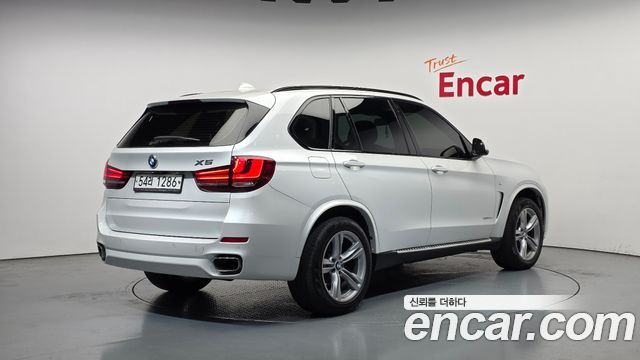 BMW X5 xDrive 30d M Sport package — пробег 90 656 км — фото 2 из 5
