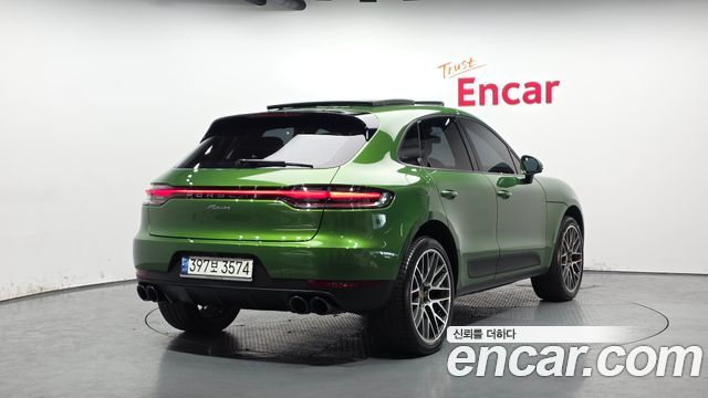 Porsche Macan 2.0 95B — пробег 30 957 км — фото 2 из 5