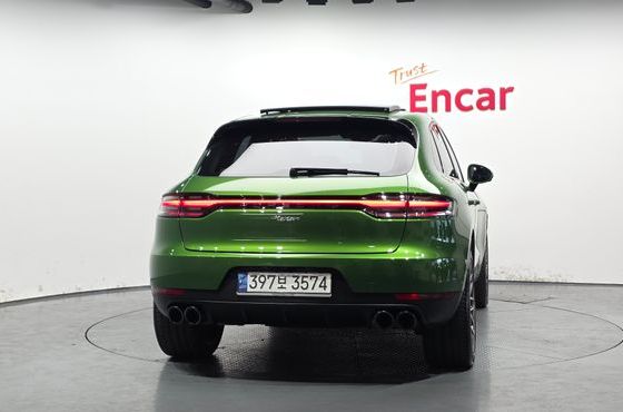 Porsche Macan 2.0 95B — пробег 30 957 км — фото 4 из 5