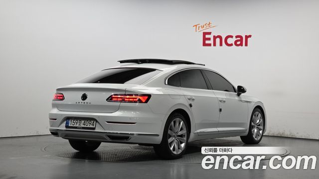 Volkswagen Arteon 2.0 TDI Prestige — пробег 63 015 км — фото 2 из 5